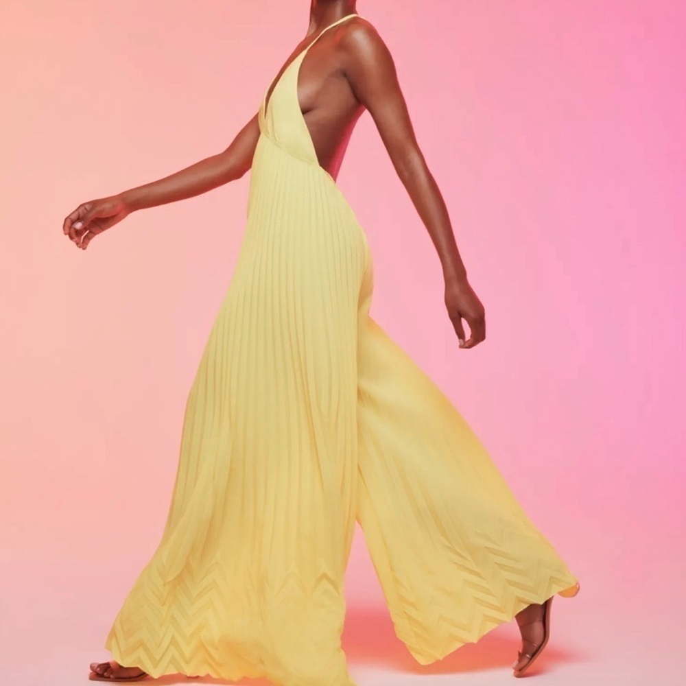 ALICE + OLIVIA Adalyn Pleated Halter Jumpsuit - Picture 1 of 13